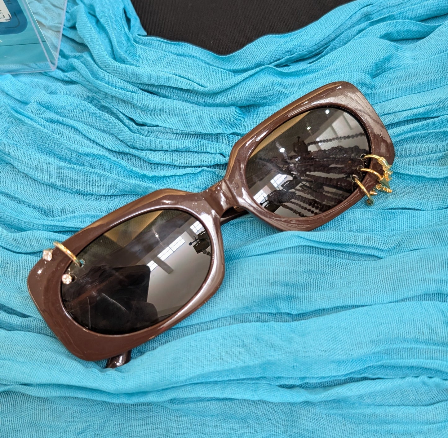 Pierced Sunglasses – Trendy Statement Shades